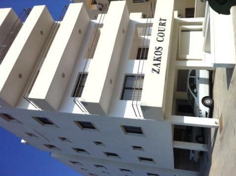 Zakos Court Apartments Larnaca Bagian luar foto
